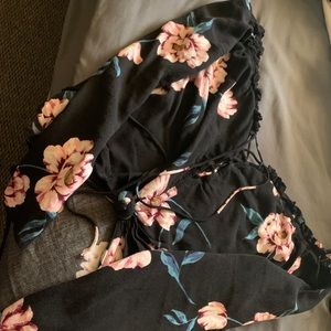 Kendall & Kylie off the shoulder top